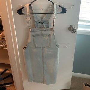 Overall dress